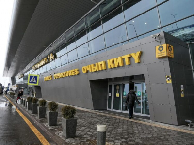 Рейсы из Сочи в Казань и Нижнекамск задерживаются из-за ограничений