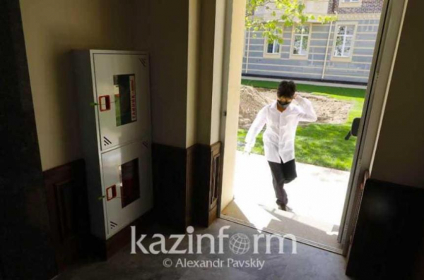 Борьба с буллингом: в столичных школах появятся QR-коды