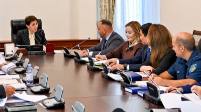 Казахстан разрабатывает план по защите женщин и детей от насилия в семьях