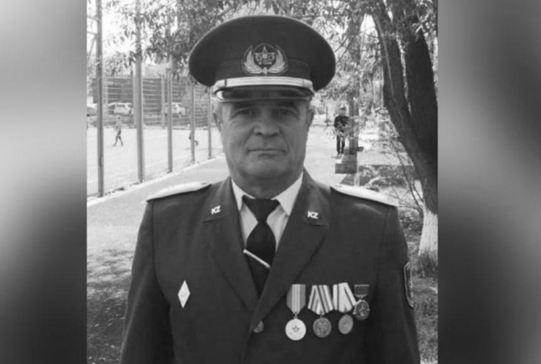 Президент наградил орденом «Айбын» ІІ степени погибшего учителя Александра Руденко