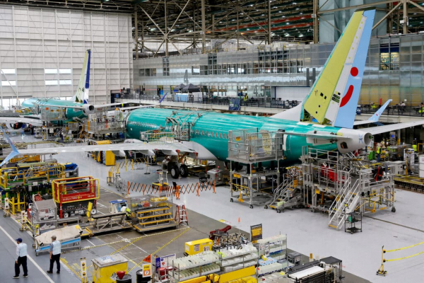 Выпуск самолетов Boeing указал на медленный выход из кризиса — Bloomberg
