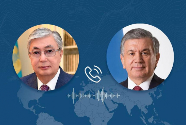 Касым-Жомарт Токаев поздравил Шавката Мирзиёева с днем рождения