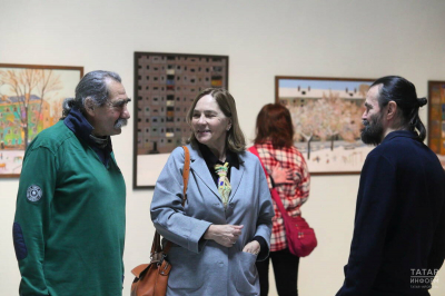 Художница Саодат Исмаилова о выставках 18000 Worlds и Double Horizon