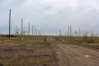 Остались у разбитого… проселка