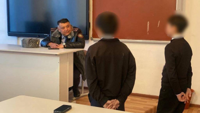 Версальский дворец и Лувр закрыли из-за угроз о бомбе