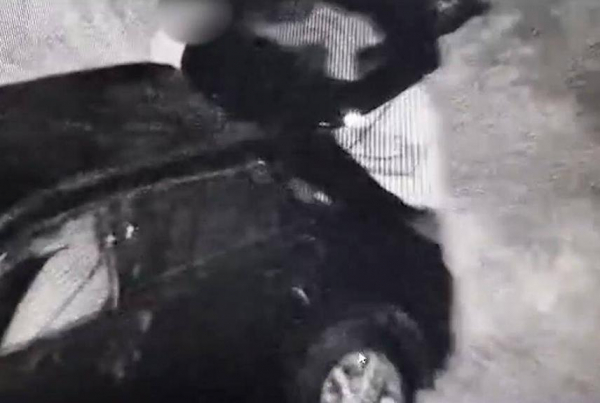 Дымную вечеринку в автомобиле сорвали полицейские Шымкента