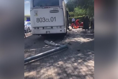 В Астане водитель автобуса потерял сознание за рулем и умер в больнице