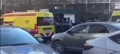 Дельтаплан с туристами упал в озеро Алаколь