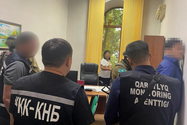 Директора филиала «Правительство для граждан» задержали в области Абай