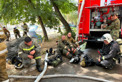 42 человека эвакуировали на пожаре в Таразе