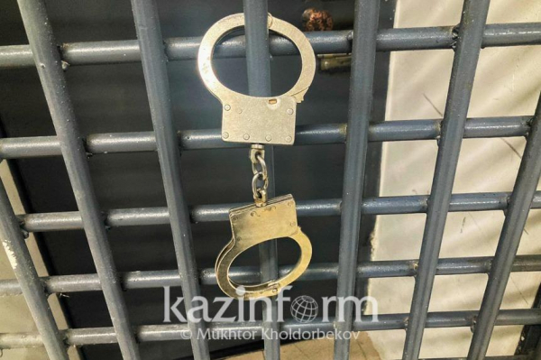 В Туркестанской области по подозрению в изнасиловании 15-летней девочки арестован ее отчим