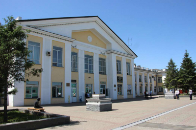 Дорожные работы в центре Семея не завершили в обещанный срок: комментарий акимата