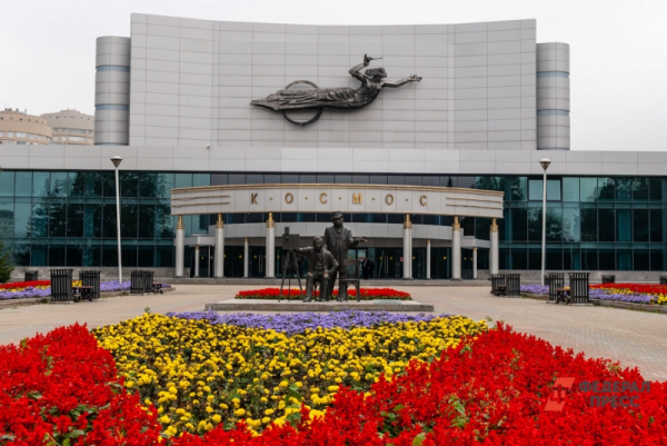 Женщина-вандал из Екатеринбурга &laquo;наказала&raquo; братьев Люмьер за связи с фашизмом