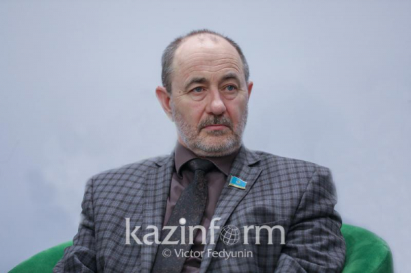Спецстатус для цифровых кочевников предложил ввести мажилисмен Казанцев