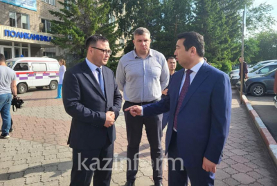 Выговор за очереди и бесхозяйственность объявил главврачу поликлиники аким СКО