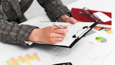 Нотариусов обяжут передавать финразведке допсведения о казахстанцах