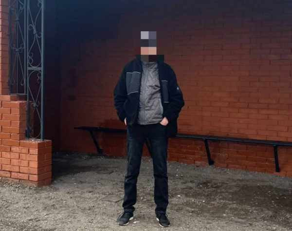 Пьяный павлодарец чуть не увел со школы двух первоклассниц