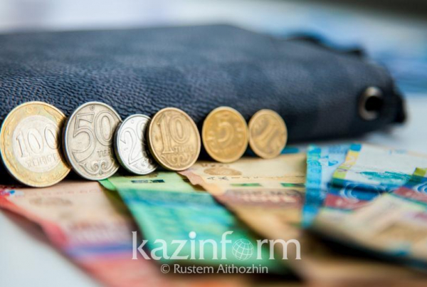Повысить налог для владельцев яхт и самолетов предлагают в Казахстане