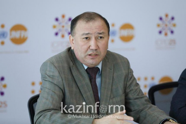 Работу по соблюдению конституционных прав казахстанцев подверг критике депутат