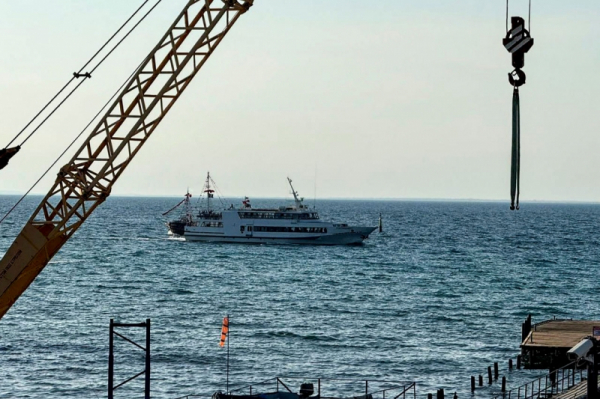 Нефтяное пятно в десять тысяч квадратных метров образовалось в Черном море у Кубани