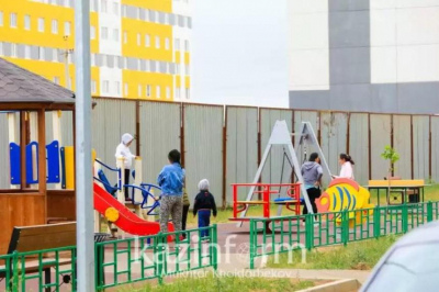 В Атырау до октября благоустроят 100 дворов