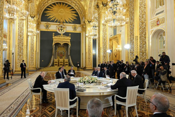Президент РК: Казахстан готов выступить в качестве центра развития евразийской промышленной кооперации