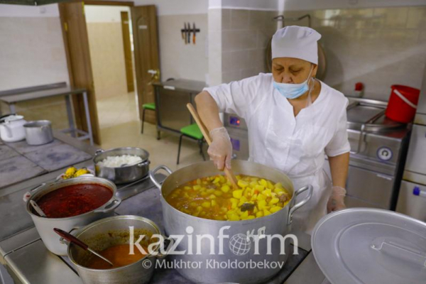 Бесплатно будут питаться в школе младшеклассники в Костанайской области