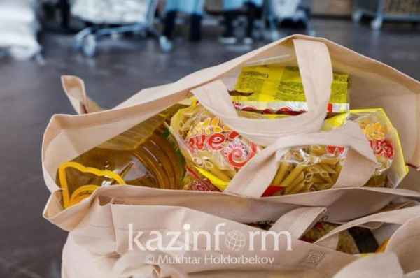 Алматинцы собрали 300 кг гуманитарной помощи пострадавшим в области Абай