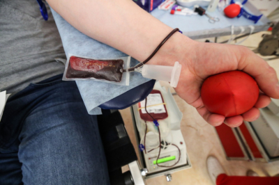 Спасший мальчика в Петербурге дворник в 2025 году помог еще одному ребенку