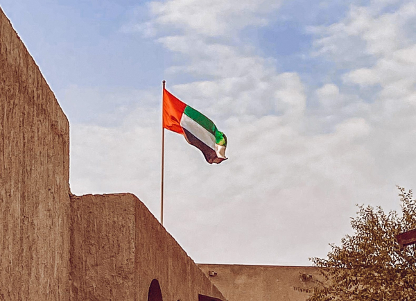 Велогонщики из России не смогли вылететь в Австралию через Дубай