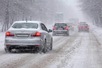 &laquo;Не видишь &ndash; не едешь&raquo;: татарстанцам ответили, как вести себя за рулем в снегопад
