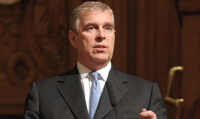 Daily Mirror: дочерям экс-принца Эндрю запретили появляться на скачках в Аскоте