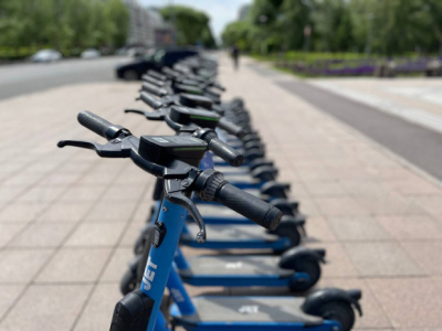 В Казахстане ужесточат правила использования электрических самокатов