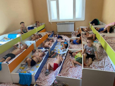 Дети спят на полу: в детском саду Актау прокомментировали резонансные фото