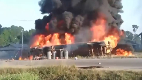 Бензовоз взорвался в Либерии: погибли 40 человек