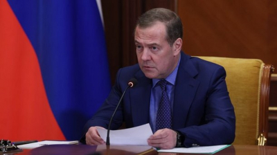 Медведев назвал нового премьера Британии &laquo;премьером мелкобритании&raquo;