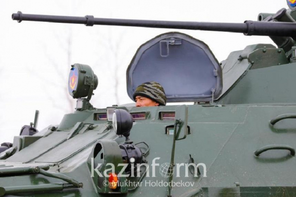 В каких странах Казахстан закупает вооружение