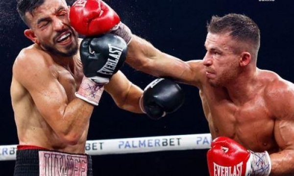 Сенсацией обернулся бой непобежденного чемпиона за титул IBF. Видео