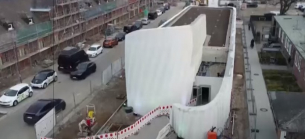 Огромное здание напечатали на 3D-принтере в Германии