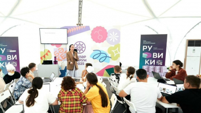 Зимняя традиция Масленицы: как построить безопасную ледяную горку для детей