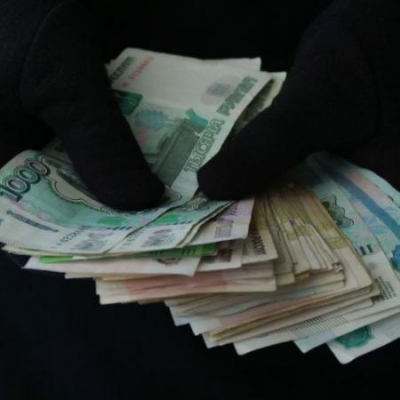 В Челнах пенсионерка отдала мошенникам более 11 миллионов рублей наличными