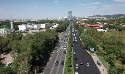 В Алматы накажут подрядчика, повредившего новый асфальт на проспекте аль-Фараби