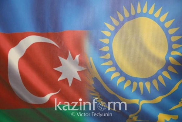 Посол Казахстана Алим Байель встретился с главой МИД Азербайджана