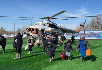 Авиация МЧС совершает масштабную эвакуацию из зон бедствия