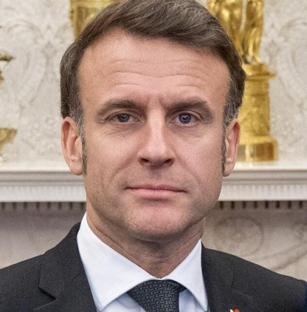 Президент Франции Эммануэль Макрон опубликовал кадры с саммита &laquo;Большой семёрки&raquo; под российский хит