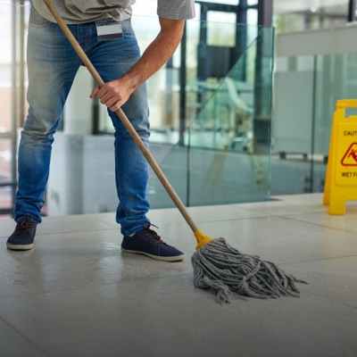 Асет Бегалиев — о том, как открыть клининг-бизнес и выйти на месячный оборот в 11 миллионов тенге