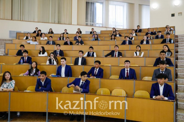 Местные исполнительные органы выделили 2500 образовательных грантов