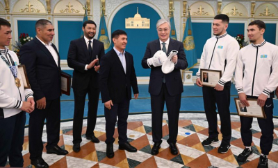 Глава государства принял призеров чемпионата мира по боксу