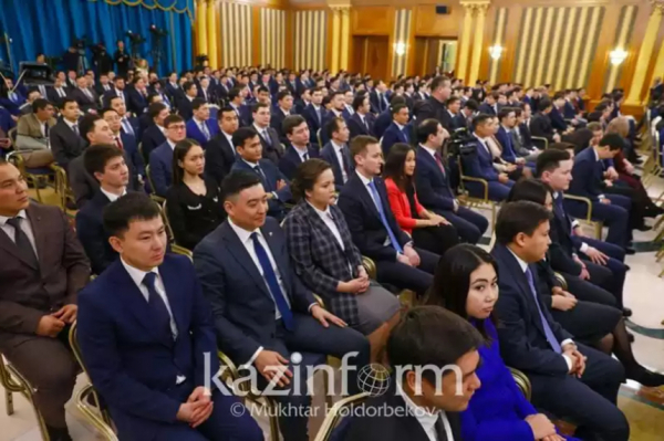 Какие специалисты будут зачисляться в Президентский молодежный кадровый резерв в регионах