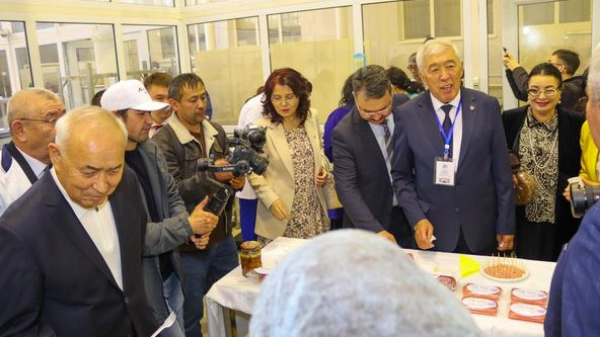 В Auezov university открылась аудитория им. академика Мурата Журинова